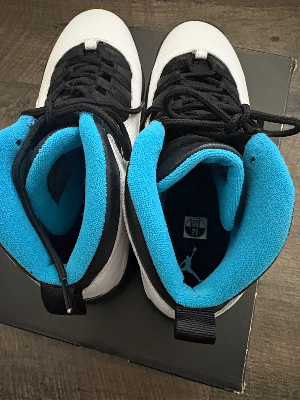 Jordan retro 10 White and Black High-Top Sneakers with Blue Lining - Picture 4 of 4